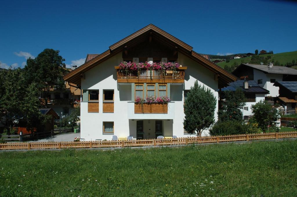 Apartments Primula San Vigilio Di Marebbe Exterior foto